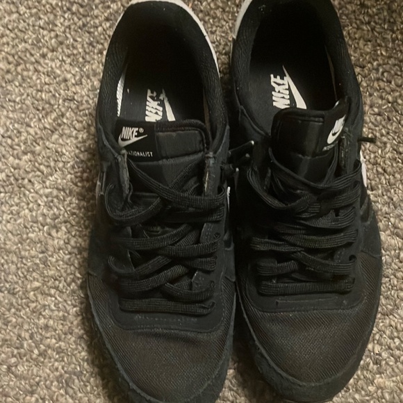 Nike by Catherine design - Picture 2 of 2